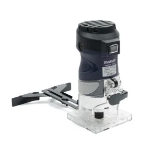 FRESADORA DE MANO  - 580W - 1/4” - makute